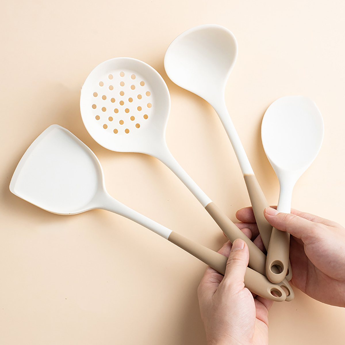 4ชิ้นเครื่องครัวซิลิโคนชุดหม้อ - Home Cooking Services บทวิจารณ์และราคา